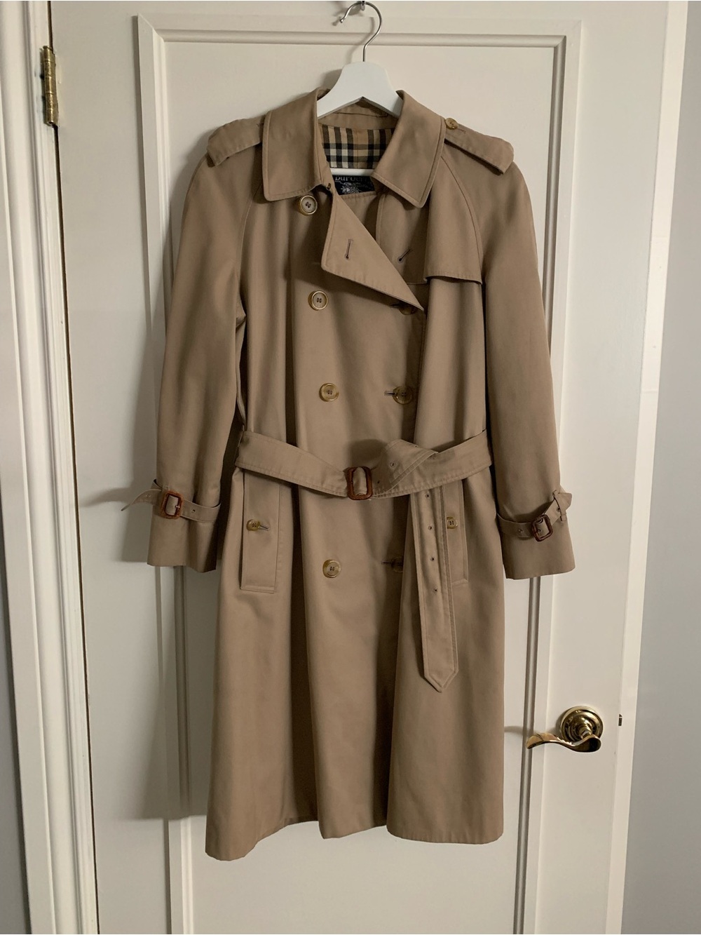 Burberry Vintage Womenβs Classic Trench Coat